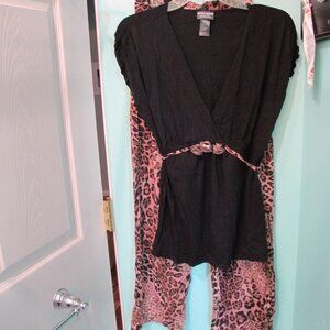 Bisou Bisou Intimates Pajama Set  2 pc Animal Print  Size Medium